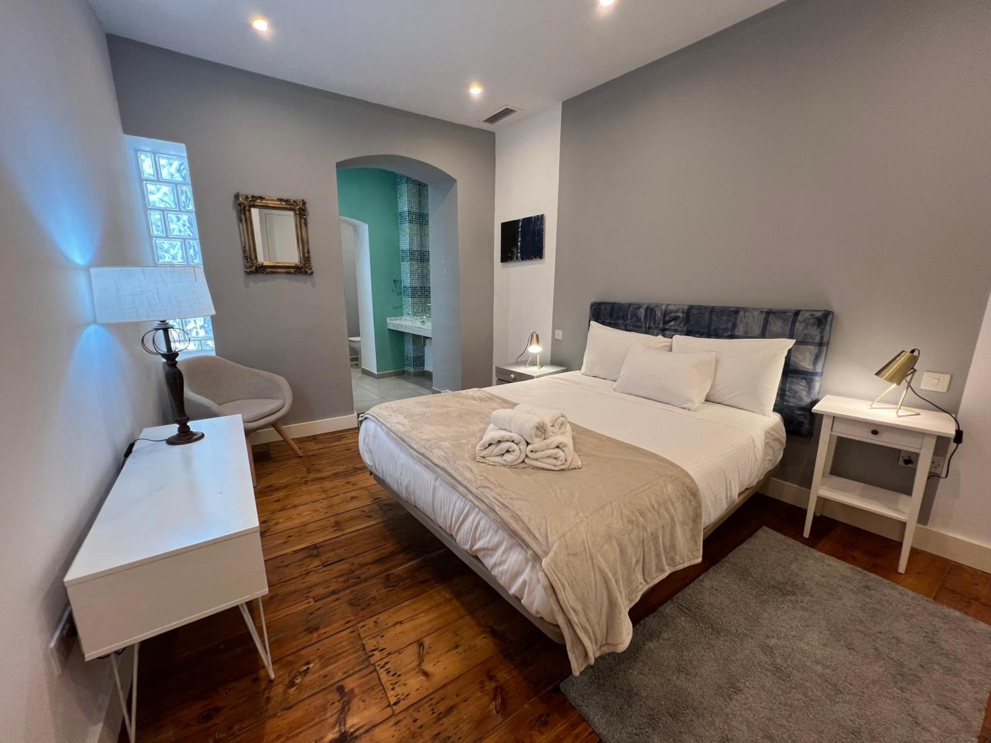 Apartamento Luxe 2Br Family Oasis In Gibraltar Exterior foto